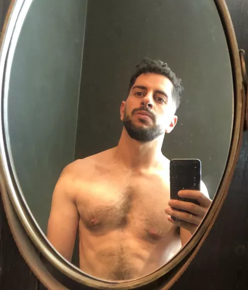 To curly hair or not to curly hair?