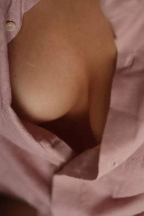 Unbuttoned a bit too much don't you think ?