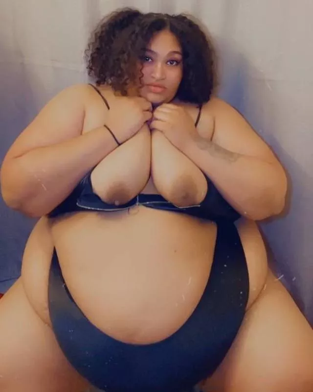 Who thinks they can make me bigger 😏