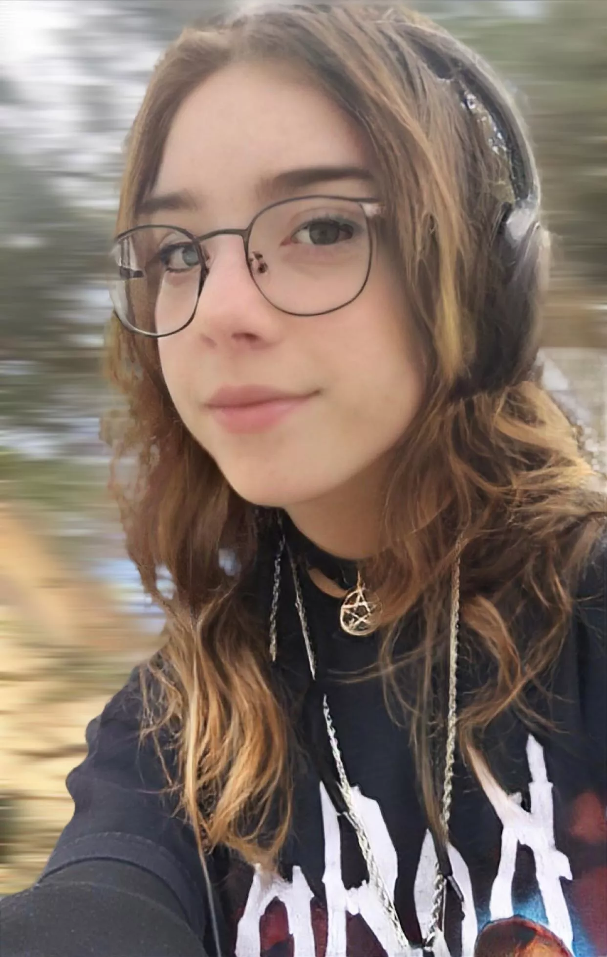 Would it be Bi or bye 😘