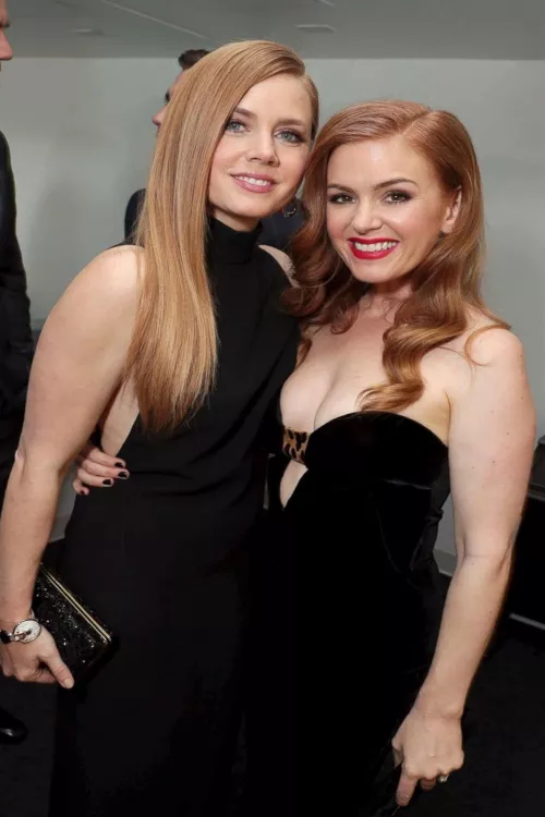 Amy Adams and Isla Fisher