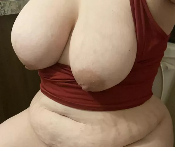 Are you in the restroom scrolling Reddit, or somewhere you shouldn’t be looking at my nudes