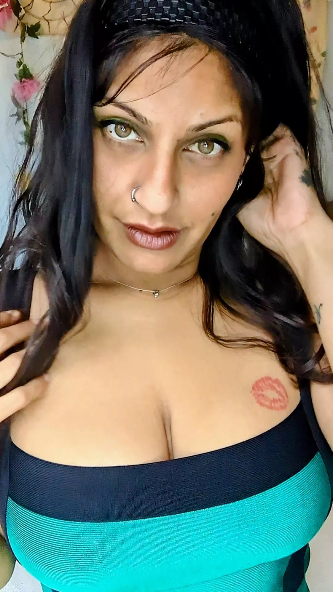 Desi with green eyes 😽