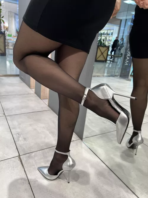 Feeling very sexy in my outfit