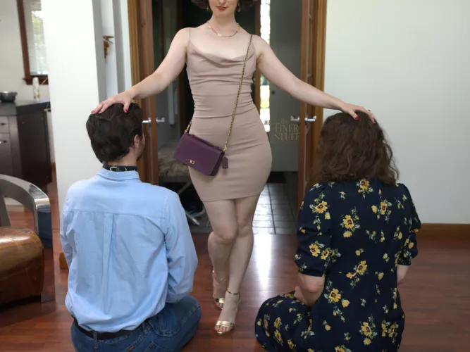 I love coming hom from a date to my two obedient subs! [oc] [domme]