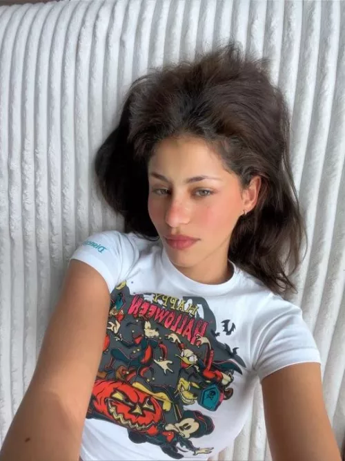 I need someone to come over 🫣