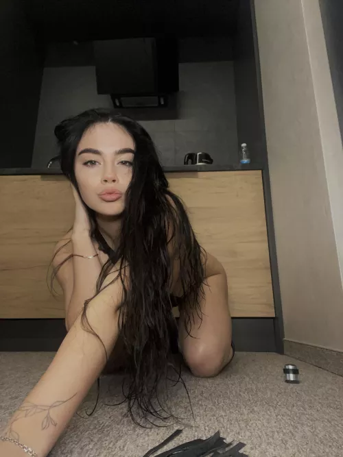 I play with my Valentine's day roses