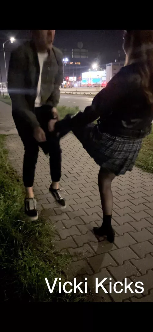Public ballbusting in the city centerðŸ¤