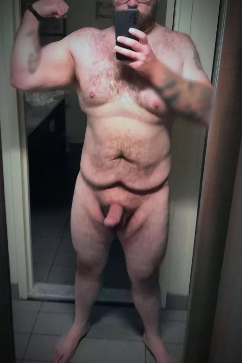 Something about hotels makes me want to fuck.