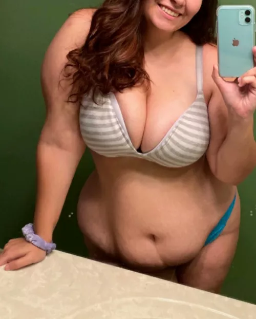 The chubby girl next door ❤