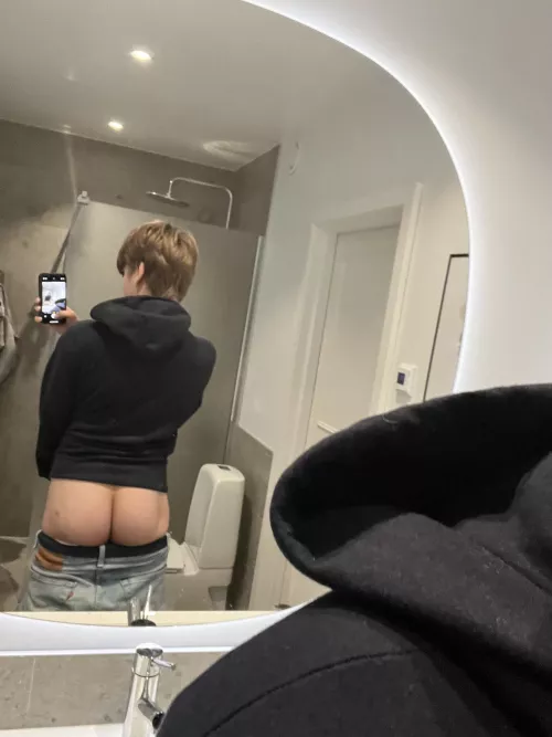 Would you tap that😏