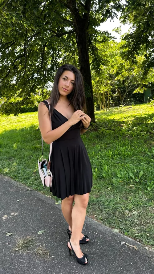 A no bra look with a cute dress is a must F19