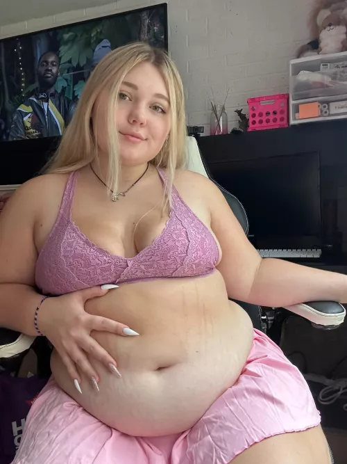 Big girls should be able to wear anything they want :)