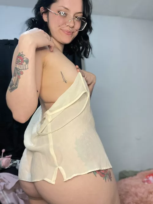 Can I be hot and cute at the same time 🥺😊