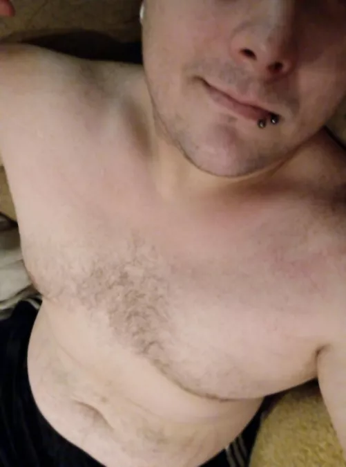 Chubby dude on a Monday needs some company, could be you?