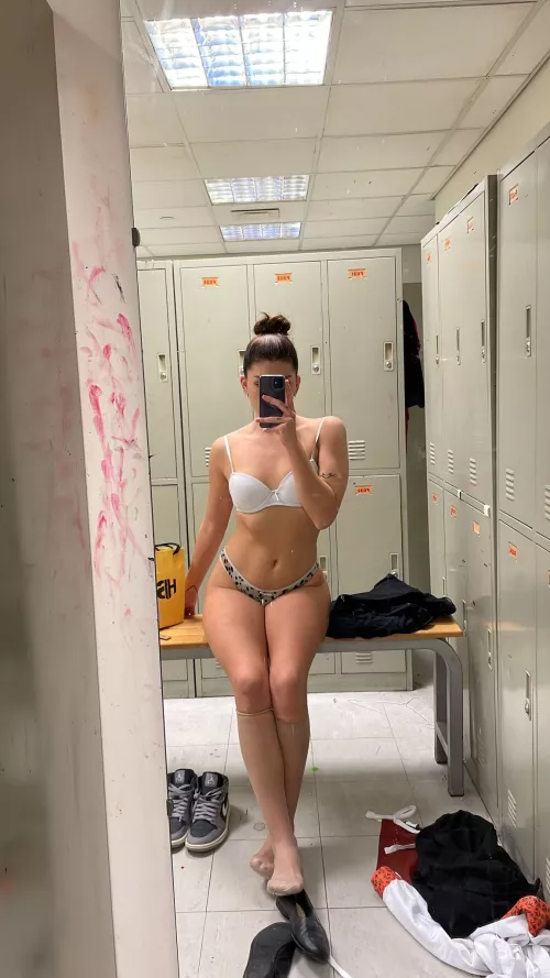 Do I look sexy here? 18F