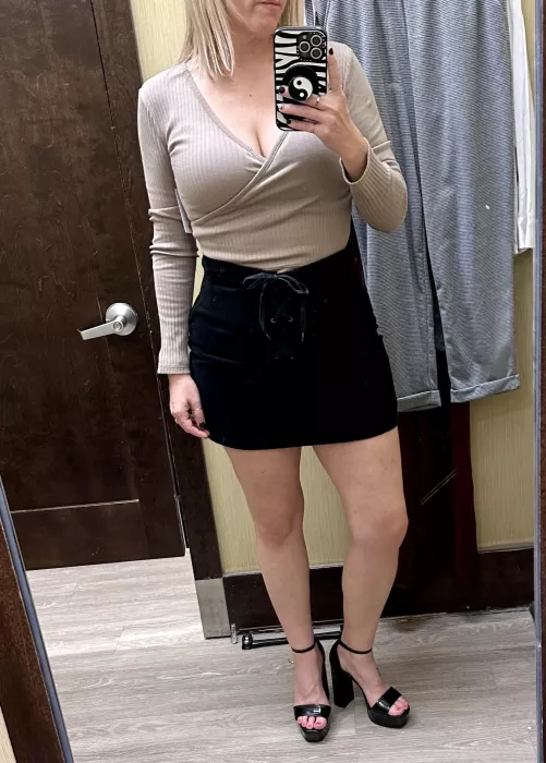 Do you like this outfit?