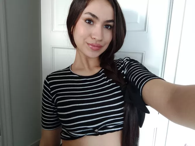 I love my striped croptop