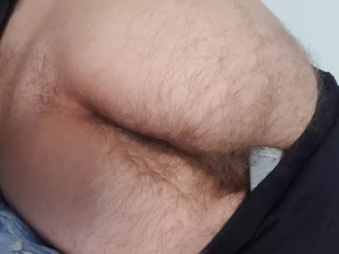 I would like someone play with my hair