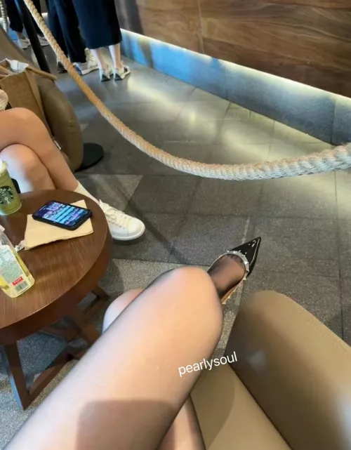 Is it weird to wear tights at work and after too?