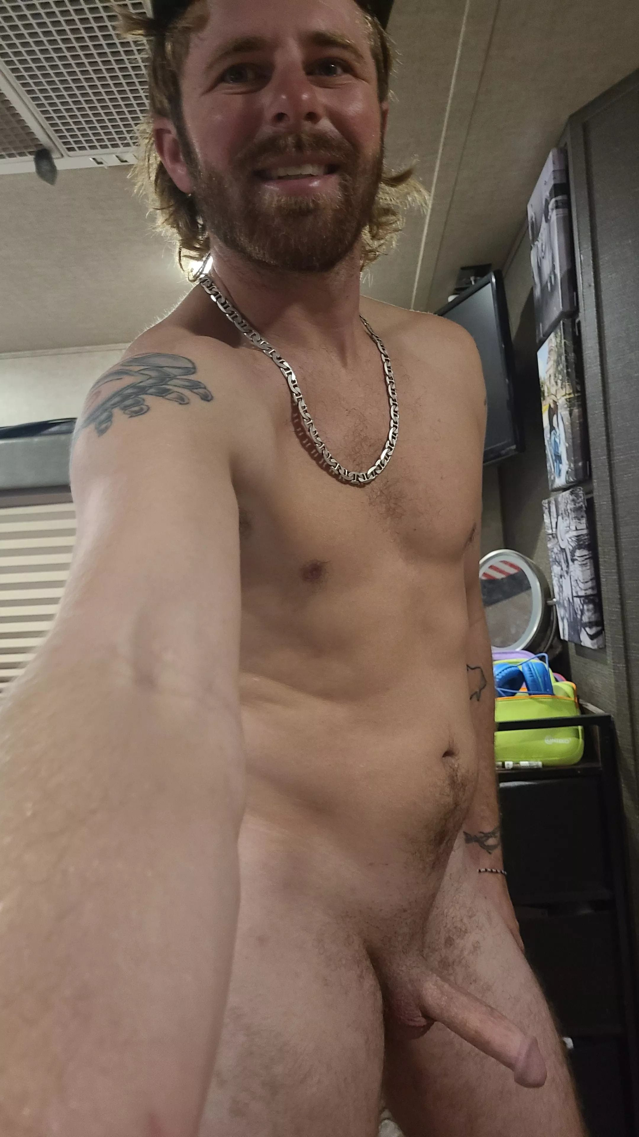 Just your average before work selfie😅