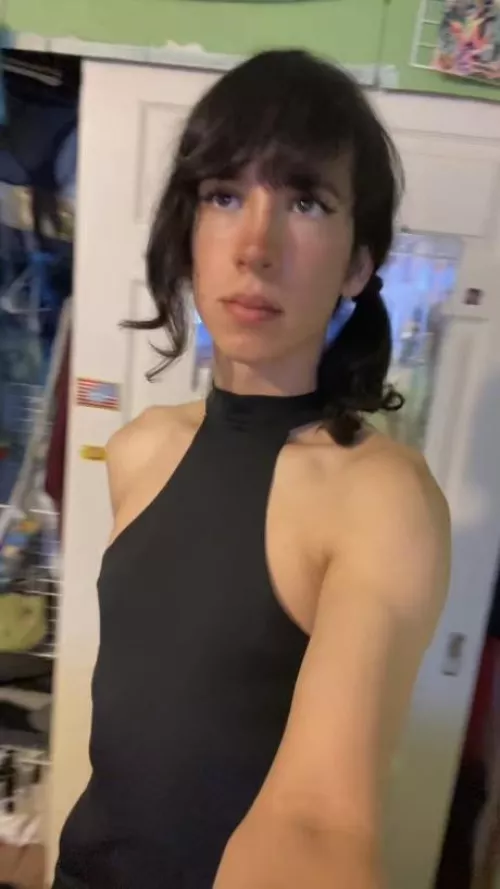 Looking cute or looking at something cute ? ( there’s a mirror in front of me btw)