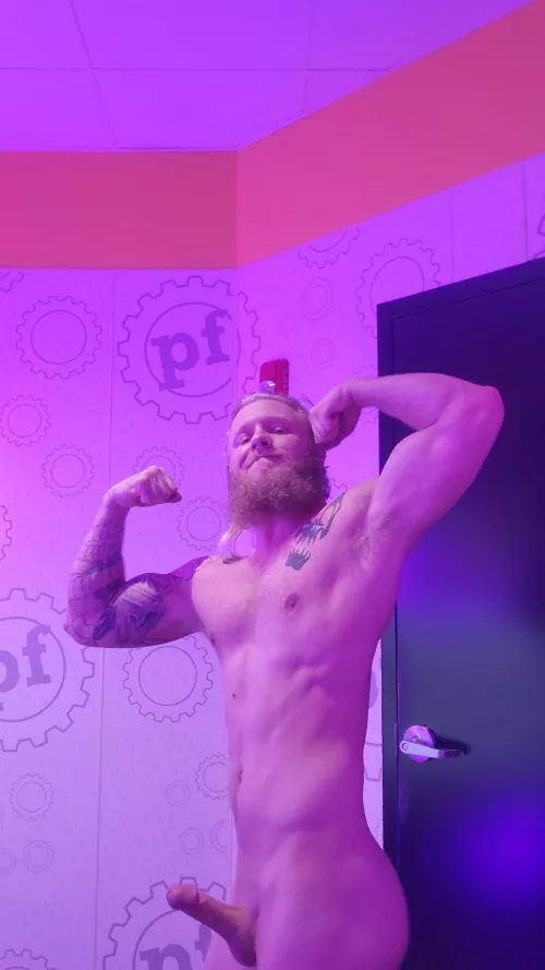 [M] Shitty lighting but oh well, anyone wanna help me wash up?