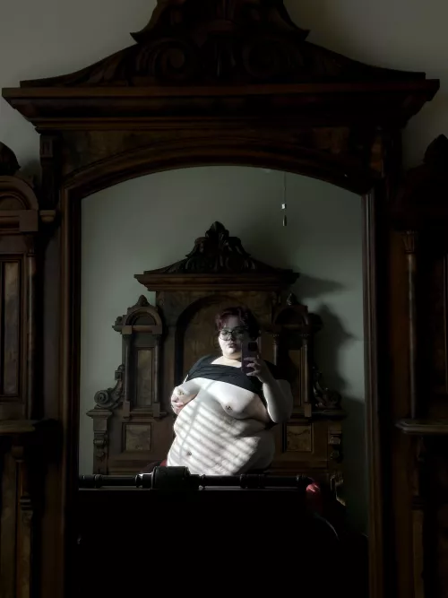 my eyes are up here 🙄