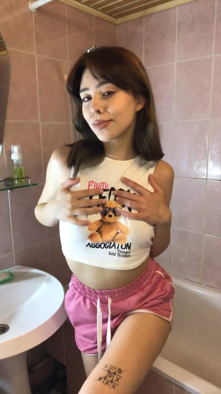 This is going to be my study outfit, do you like it?