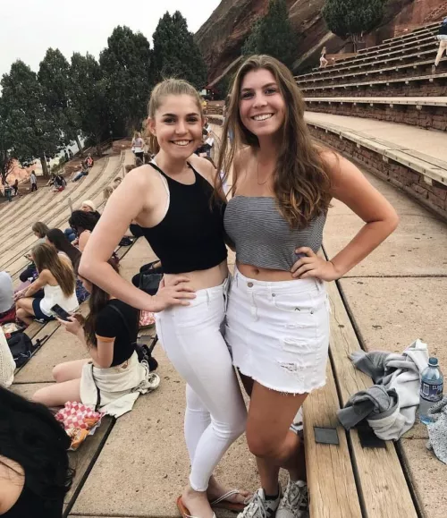 [2] sexy sisters, which one is taking your load?