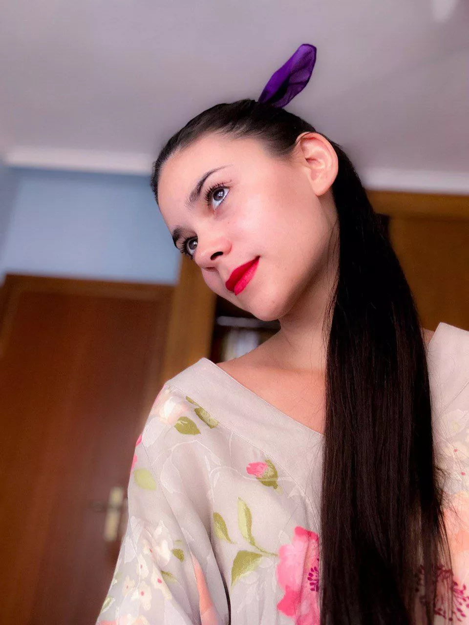 Feeling kinda slutty today! [f22]