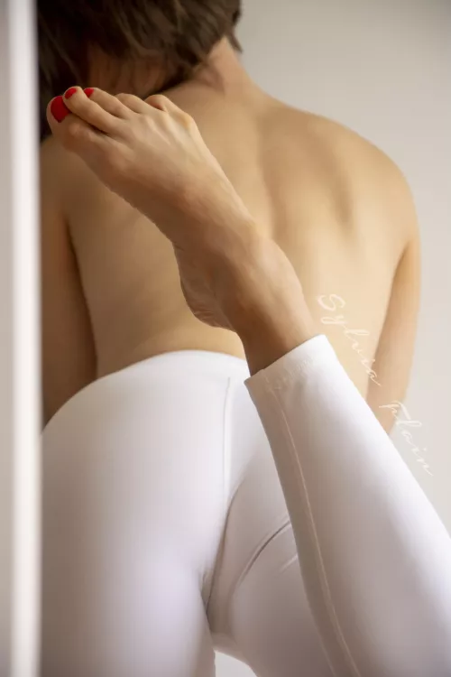 I know you like to spy on my yoga stretches