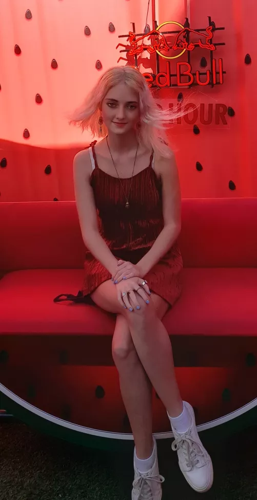 I take pride in my cute, long legs F18