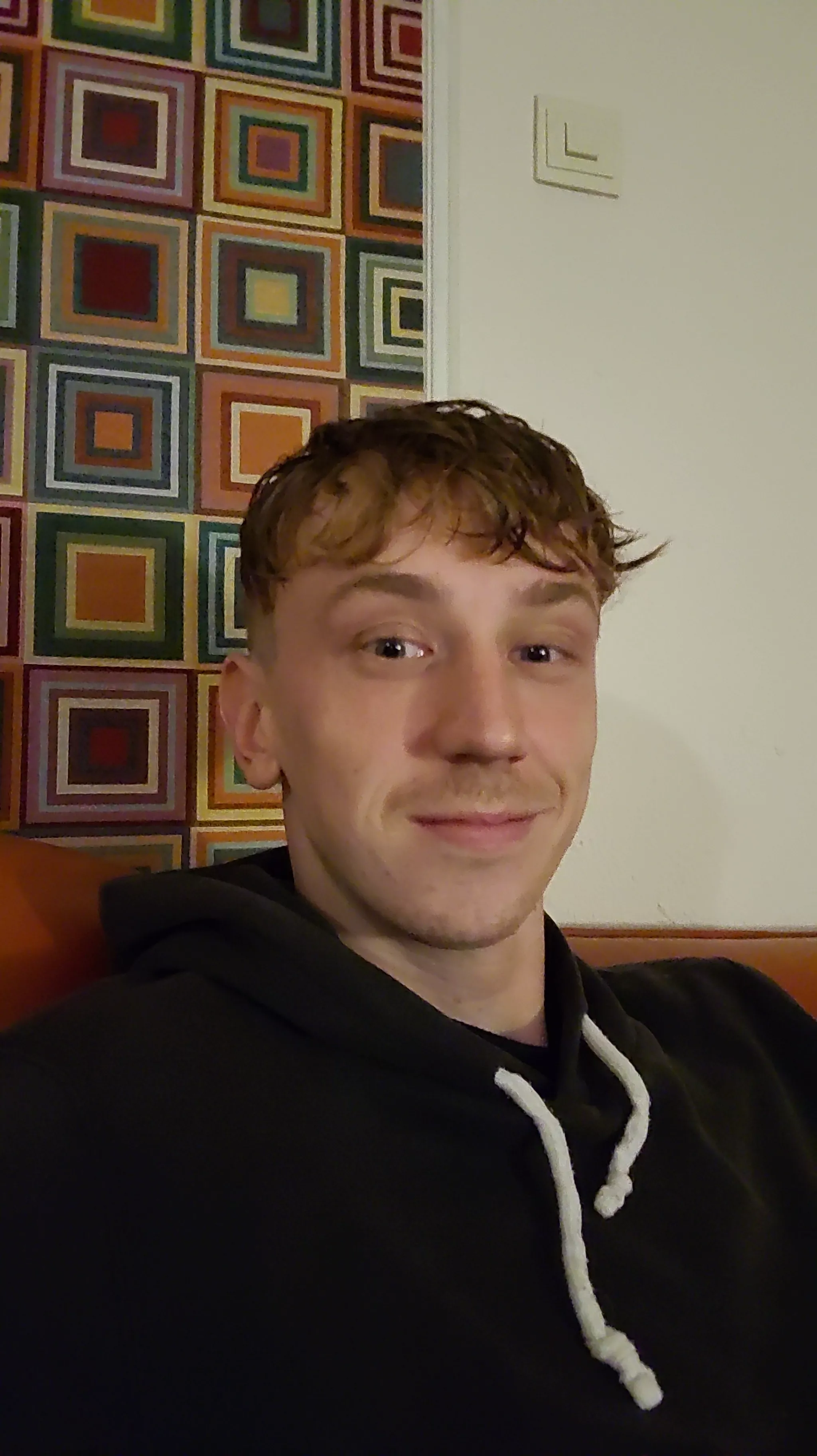 I'm bad a posing for pics, any tips? I'm bad a posing for pics, any tips?