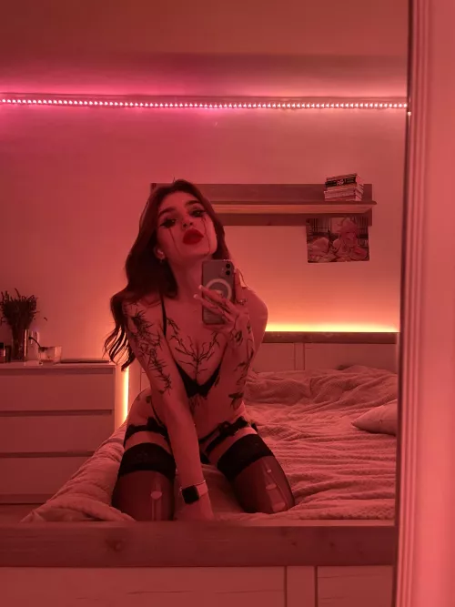 i’m good at playing night games, ‘d u play with me?