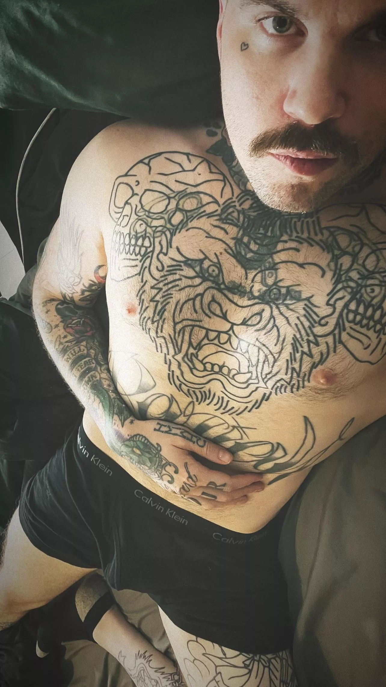 Is it possible to get attention without being fully naked?