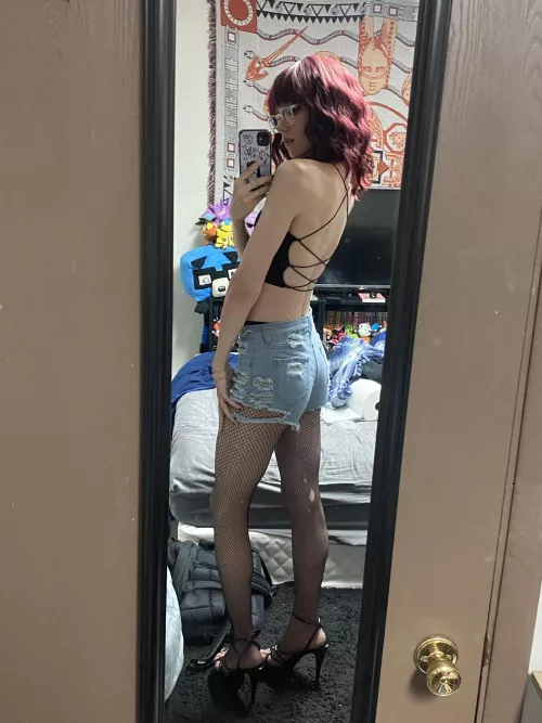 It feels good to show a lot of skin, is that so wrong?