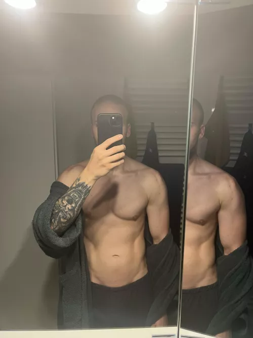 Lifting heavy and feeling strong!