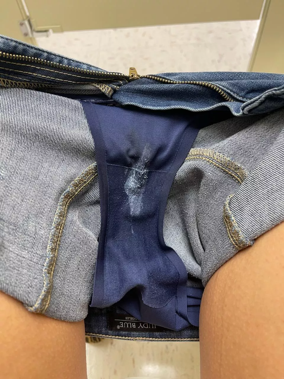 My husbands gift leaked out on me 😘