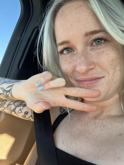 Please paint these freckles with your cum