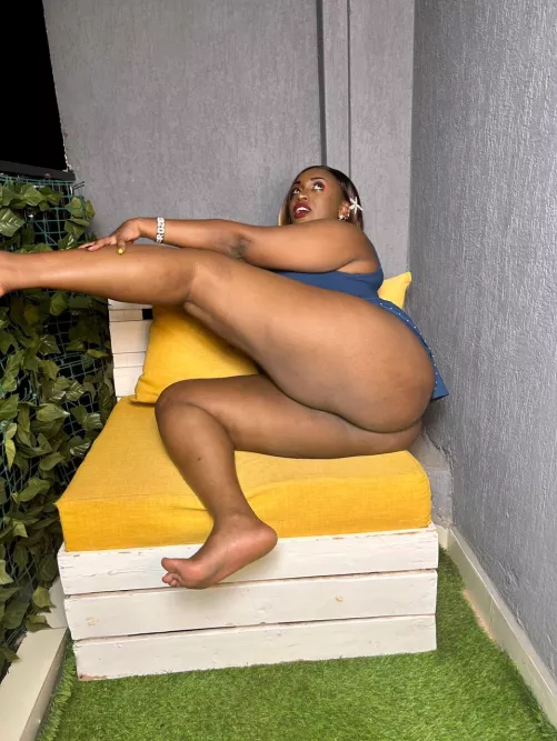 What do you call a girl who loves spreading her legs