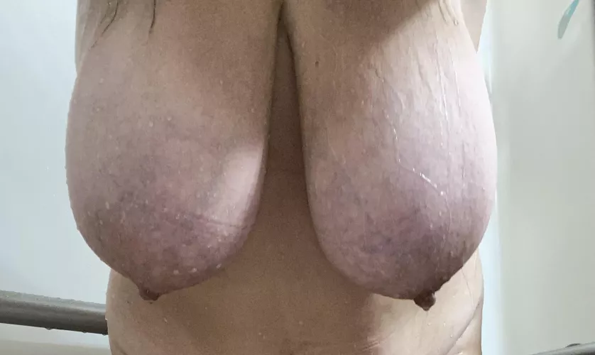 Would you drink the water dripping off my saggy tits?