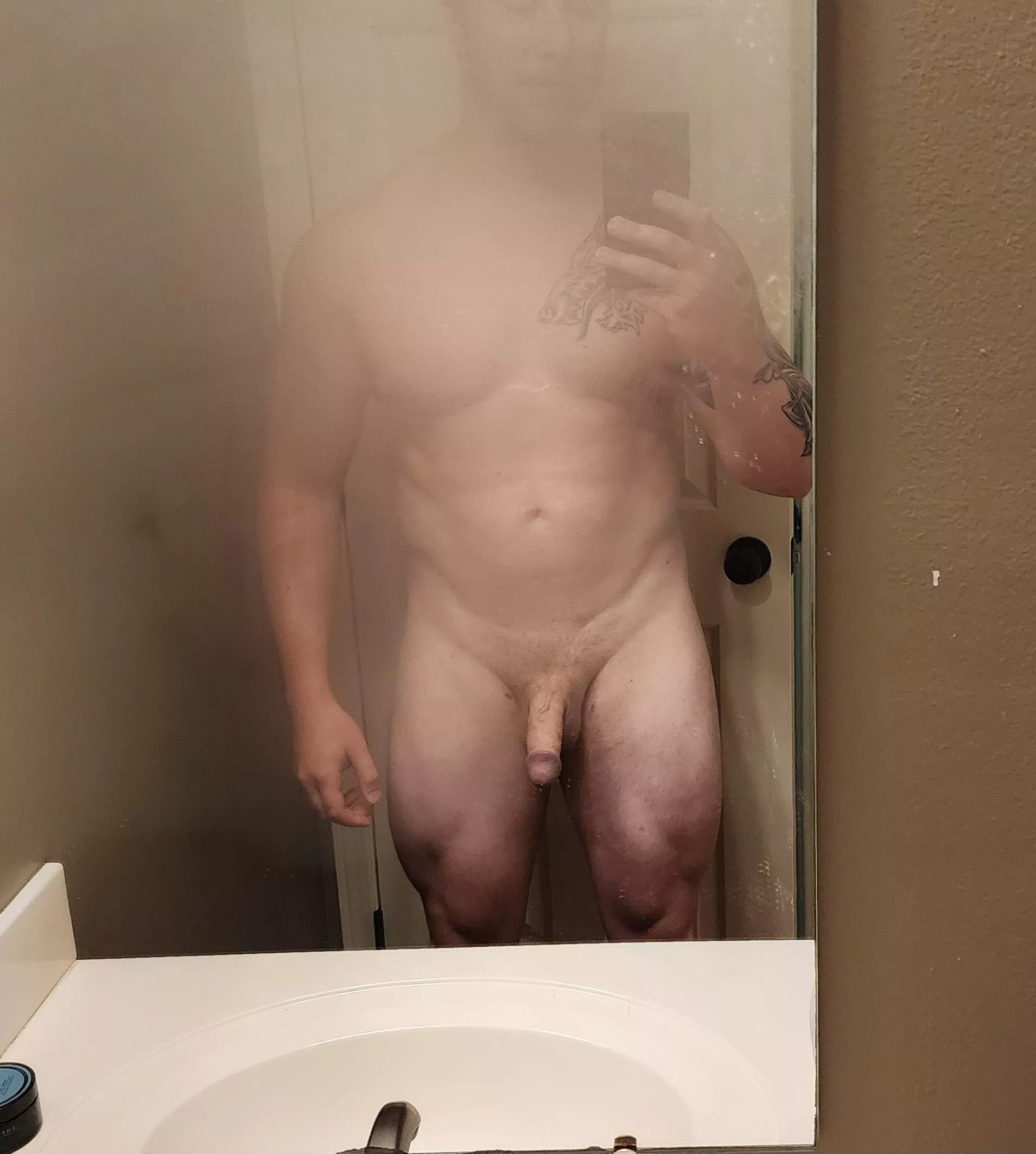 (30) Can you tell that I like leg day?