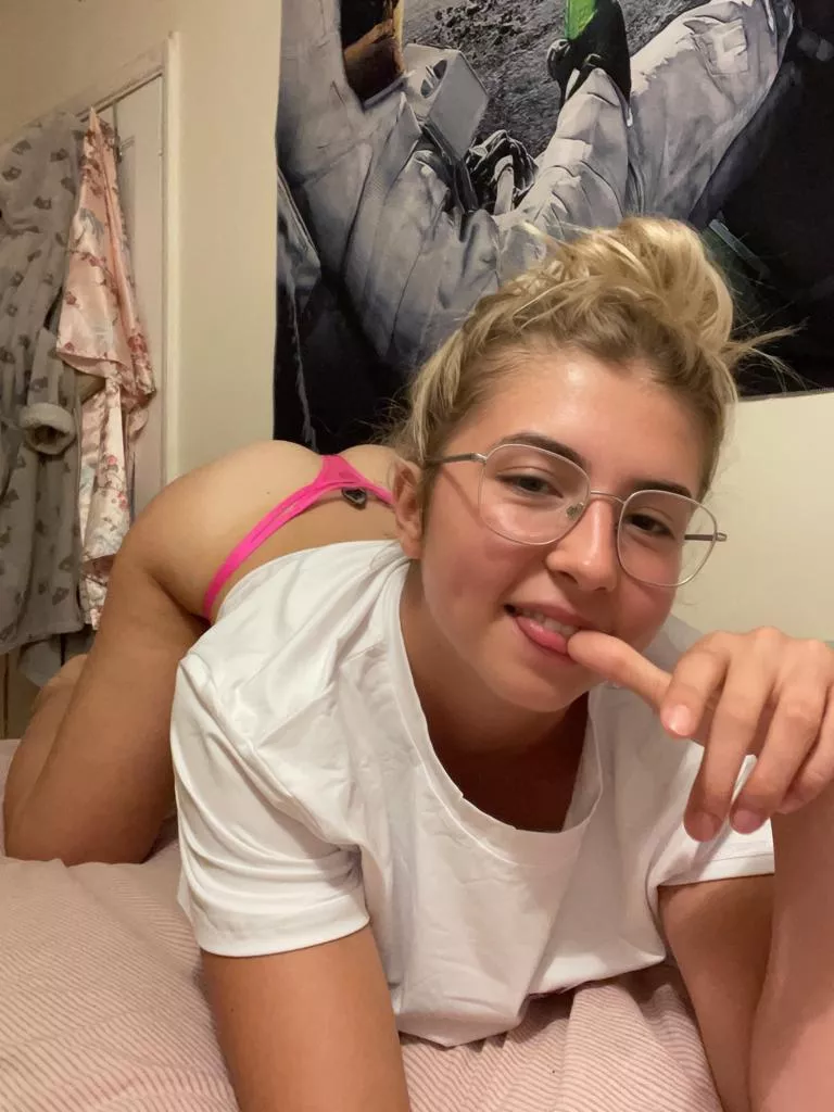 come and have a bite x