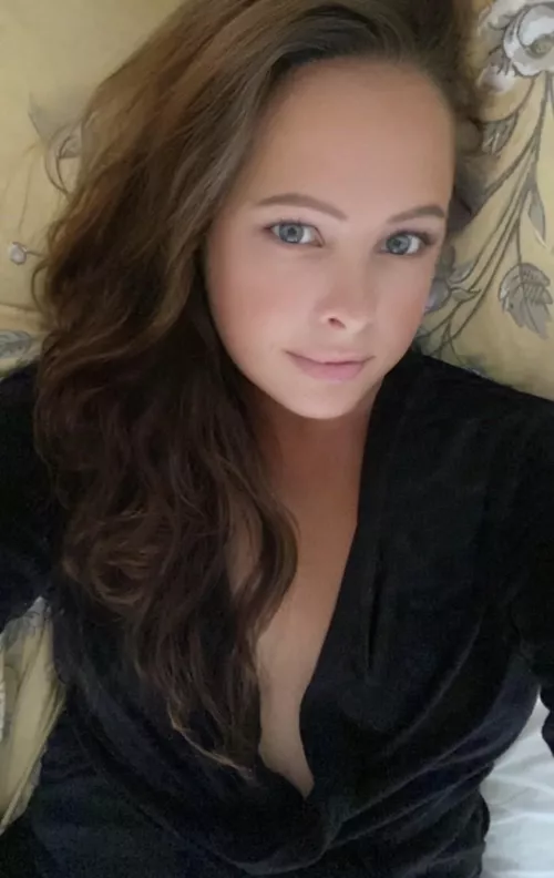 Decided to show my face, hope I don’t regret it 🙈