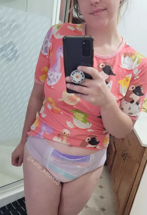 happiest in my onesie and pull-ups👼