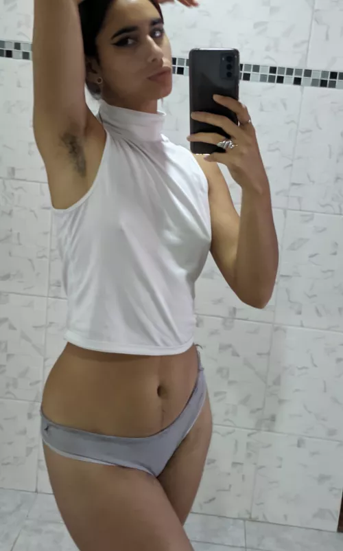 Here your daily photo of My Hair Armpits :) what do You think?