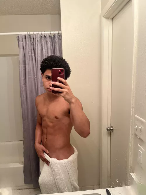 Is this a good Tinder profile pic?