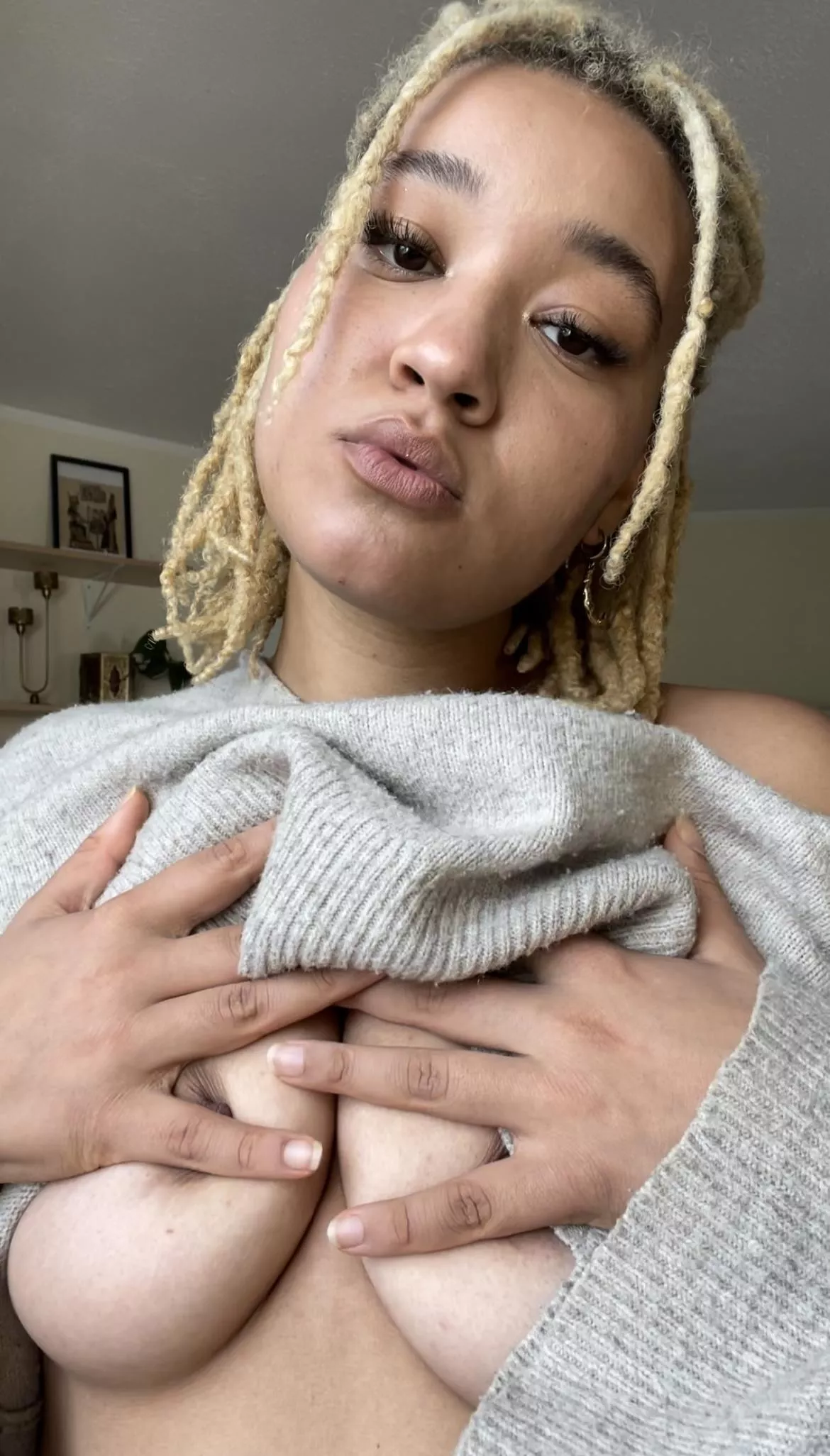 Jumper season! How are you keeping warm ;)