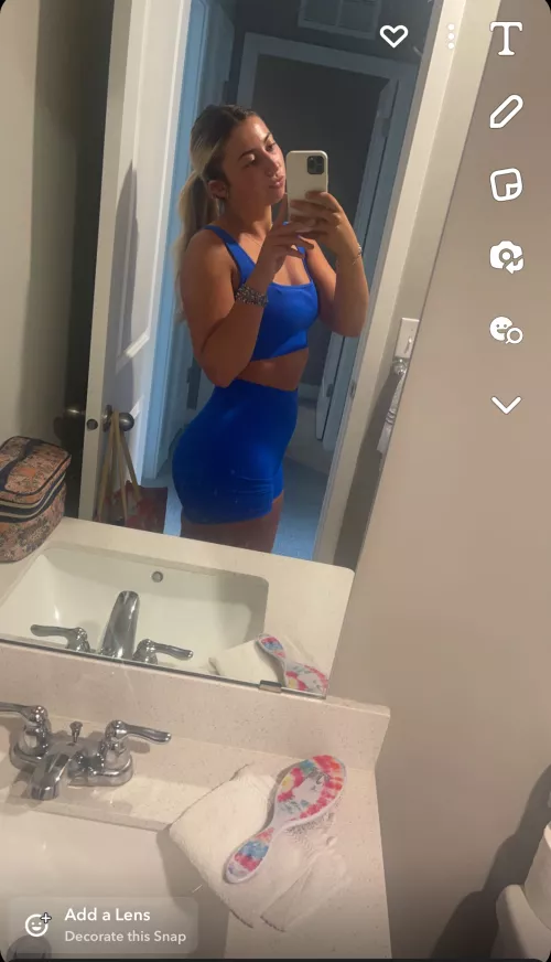 Lf guy who can both spoil and f*ck me hard